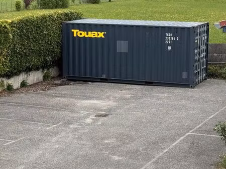 location container + bureau