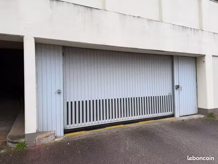 location garage boxe limoges