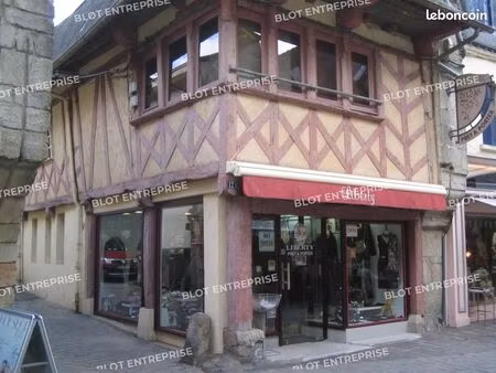 local commercial 255 m²