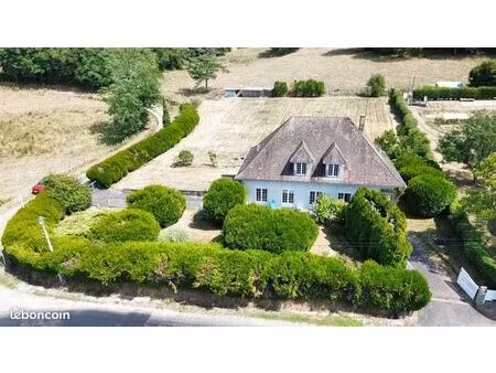 maison busserolles 147m² grand terrain