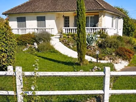 maison a saint front la riviere