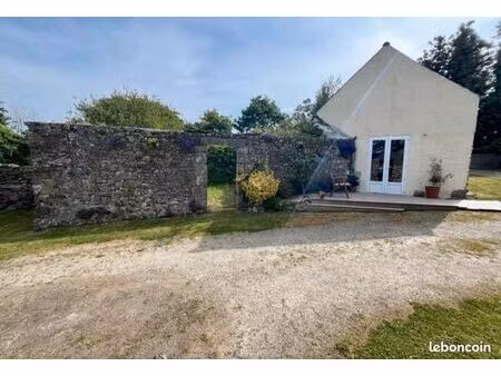 maison au calme - 2700 m² de terrain