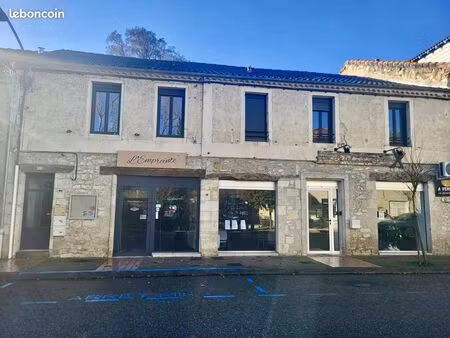 immeuble 10 pièces 125 m²