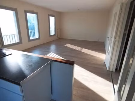 appartement f4 avec garage  parking et grenier