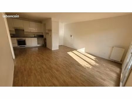 logement moderne 46m2 et 23m² de jardin privatif – calme  sans vis-à-vis
