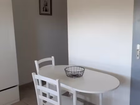 loue studio meublé