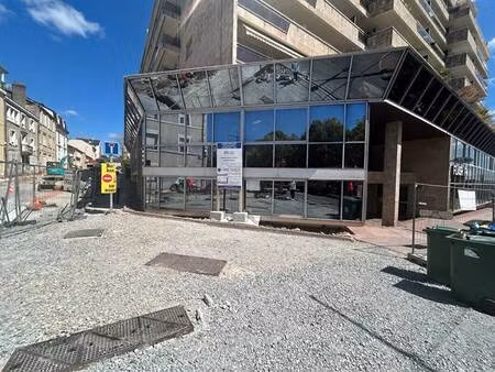 local commercial à vendre