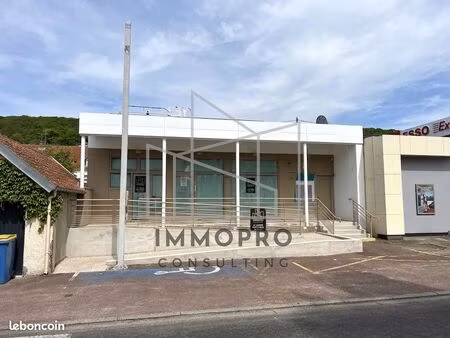 local commercial 273 m² le trait
