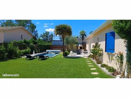 maison familiale 121 m² – 4 chambres – piscine enterrée au sel – terrain 815 m²