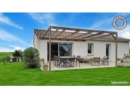 villa 4 pièces 95 m²