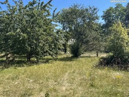 terrain de 630 m² au cœur de bruges : calme  accessibilité et confort pour une retraite se