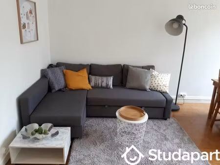 chambre 1 pièce 11 m²