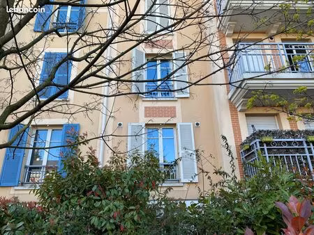 studio meublé 22m² · bail mobilité juin ou étudiant(e) dès août – saint-germain-en-laye