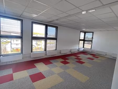 bureau 33 m²