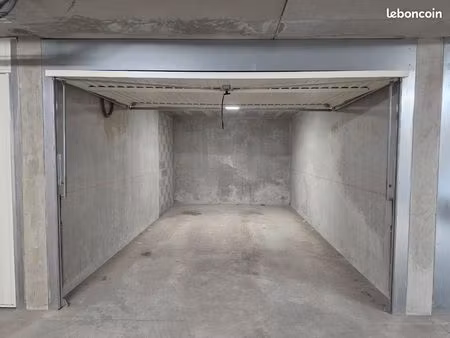 garage sécurisé en sous-sol