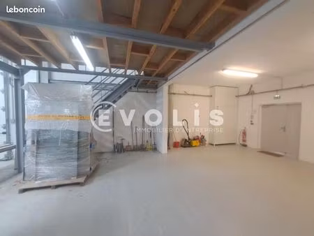 local d'activité 500 m²