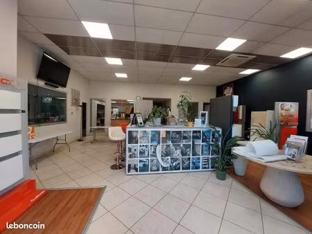 local commercial 450 m²