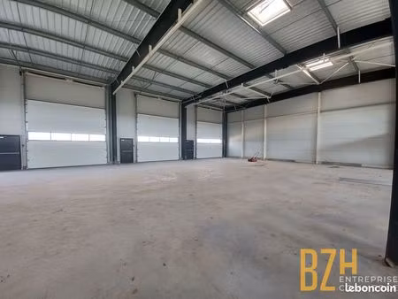 local 573 m² lorient