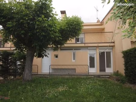 maison 3 pièces 82 m²