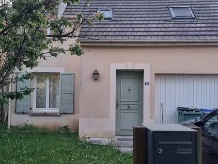 maison 4 pièces - 80 m2 - location