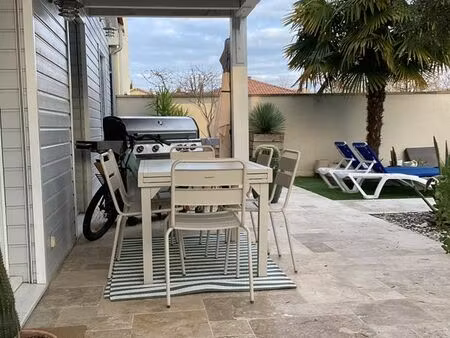 maison avec piscine et 4 chambres