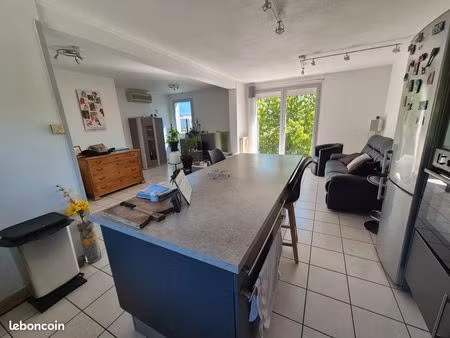 romans sur isère  quartier des etournelles  proche de la gare  agréable maison
