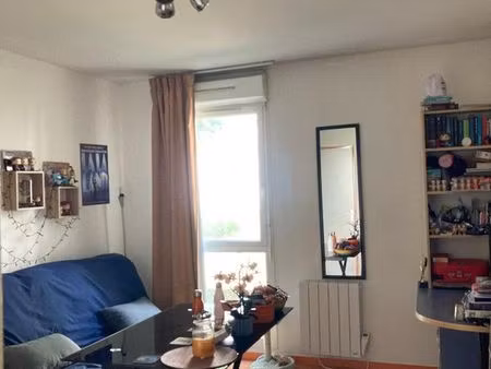 studio meublé 20m² + parking – idéal étudiant – proche citadelle / unilasalle / ufr art– 4