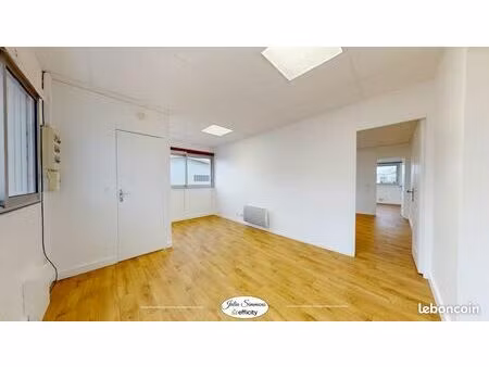 bureau 58 m²
