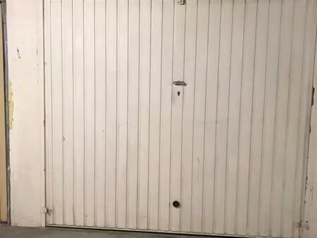 garage / box fermé