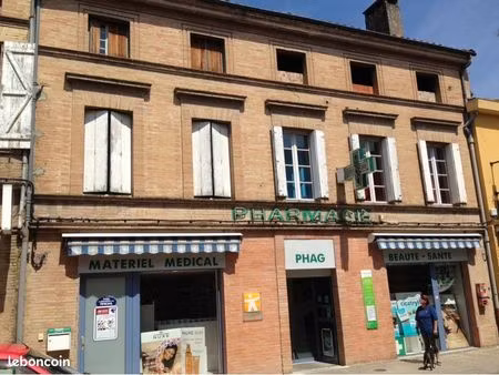 à louer – local commercial de 180 m² à grisolles
