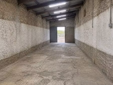 local / stockage 80 m² à louer