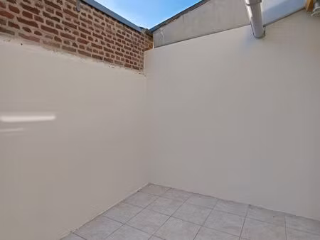 maison 2 chambres 63m2 avec cour quartier faubourg d'isle