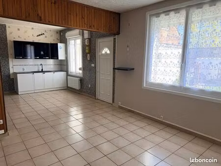 charmante maison de ville à louer