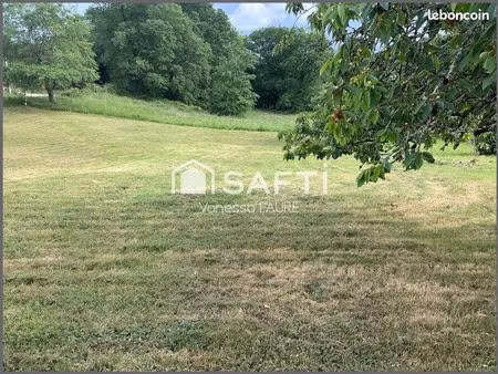 terrain 672 m² saint-genes-de-lombaud