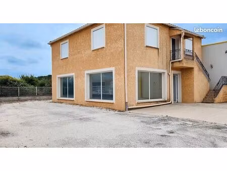bureau 190 m²
