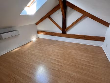 bureau/local paramédical 12m2