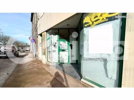 local commercial 70 m²