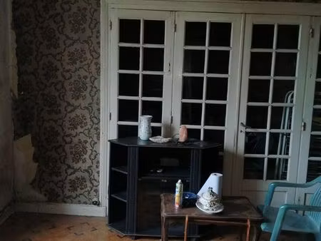vends maison avec 5000 m2 de terrain