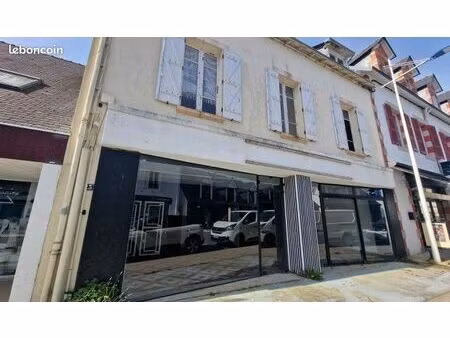 immeuble 12 pièces 264 m²
