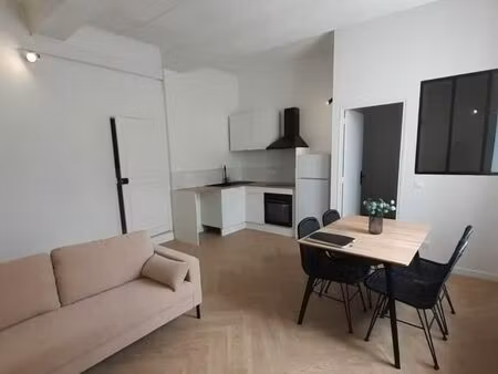 superbe t2 de 49m2 entièrement meublé & moderne -saint léonard de noblat-centre historique