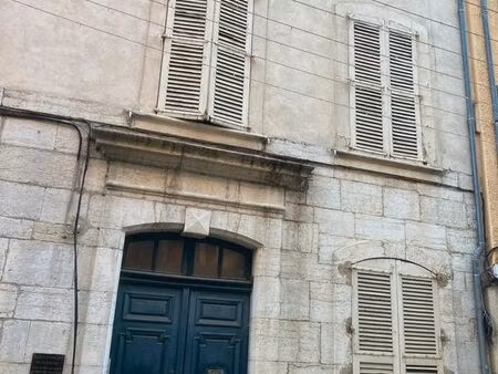 loue t3 centre st maximin