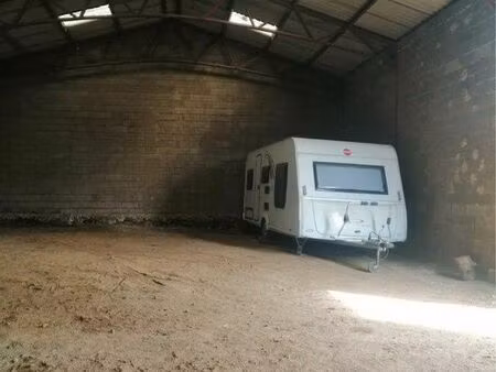 location hangar sécurisé – caravanes  camping-cars & bateaux