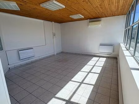 bureau / local commercial