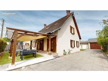 maison 6 pièces 145 m²