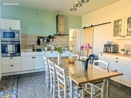 maison 7 pièces 175 m²