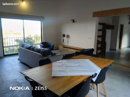 belle maison individuelle en bois  récente  meublée tout confort