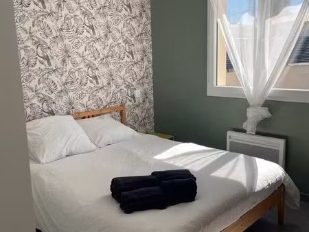 à louer chambre meublée pleine de charme  idéale pour une personne seule (étudiant(e) ou a