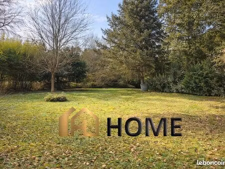 terrain 650 m² camarsac