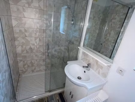 t2 m meublé de 32 m2