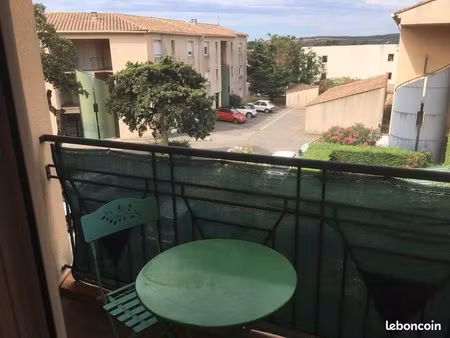 studio avec balcon et clim